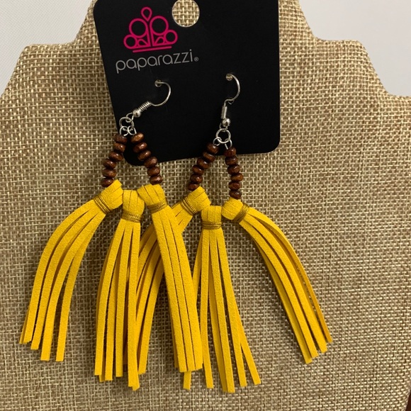 Nice fun earrings!! - Picture 1 of 1